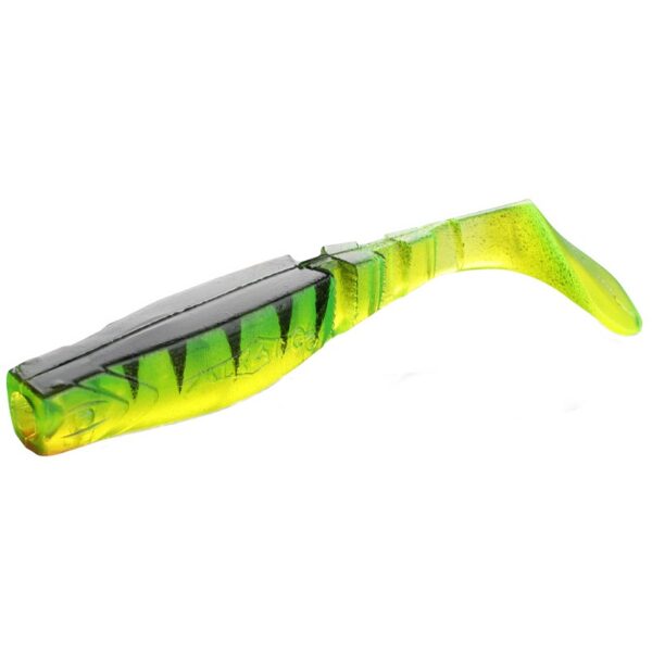 The Mikado Fishunter 13cm/57 lure features an innovative front design that adapts seamlessly to the jig head, improving aerodynamics. This unique feature ensures longer, more accurate casts while reducing the likelihood of the lure being dislodged after a missed predator strike.